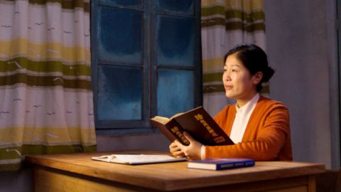 Чөтгөрүүдийн харгислалыг ялахад Бурхан намайг замчилдаг