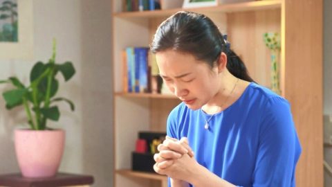 Сүнслэг дайн: Би Сатаныг ялахын тулд Бурханд найддаг (1-р хэсэг)